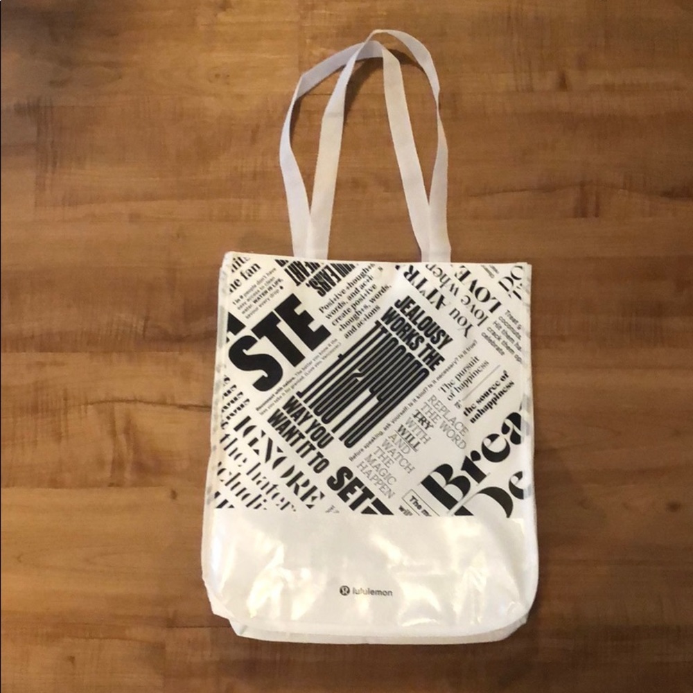 Large lululemon bag - Picture 2 of 2